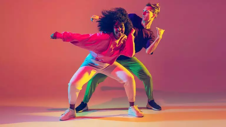 Oficina de Dança para crianças, adolescentes e adultos