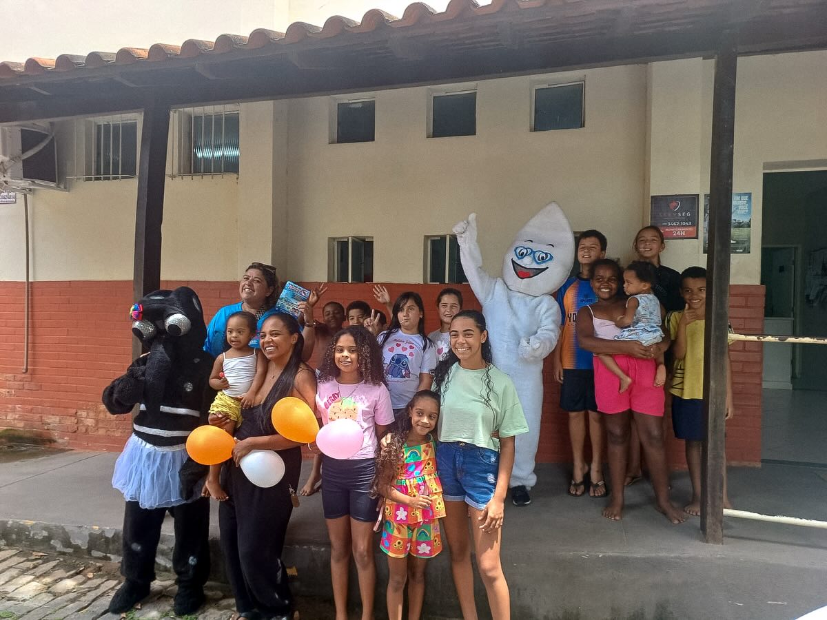 📢 Dia D de Vacinação 💉

Neste sábado, 28/02, foi realizado o Dia D Minas Unida contra o Aedes. A ação contou com a vacinação contra a dengue para crianças de 10 a 14 anos e com a atualização do cartão de vacinas, em todas as Estratégias de Saúde da Família do município.

A iniciativa também incluiu blitz educativa, panfletagem e orientações sobre a prevenção ao mosquito Aedes aegypti, transmissor da dengue, zika e chikungunya.

A ação reforça o compromisso com a prevenção, o cuidado e a proteção da saúde da nossa população. Agradecemos a todos os profissionais de saúde envolvidos e à população que compareceu e fez a sua parte. 💙

👉 Vacinar é um ato de cuidado e responsabilidade!