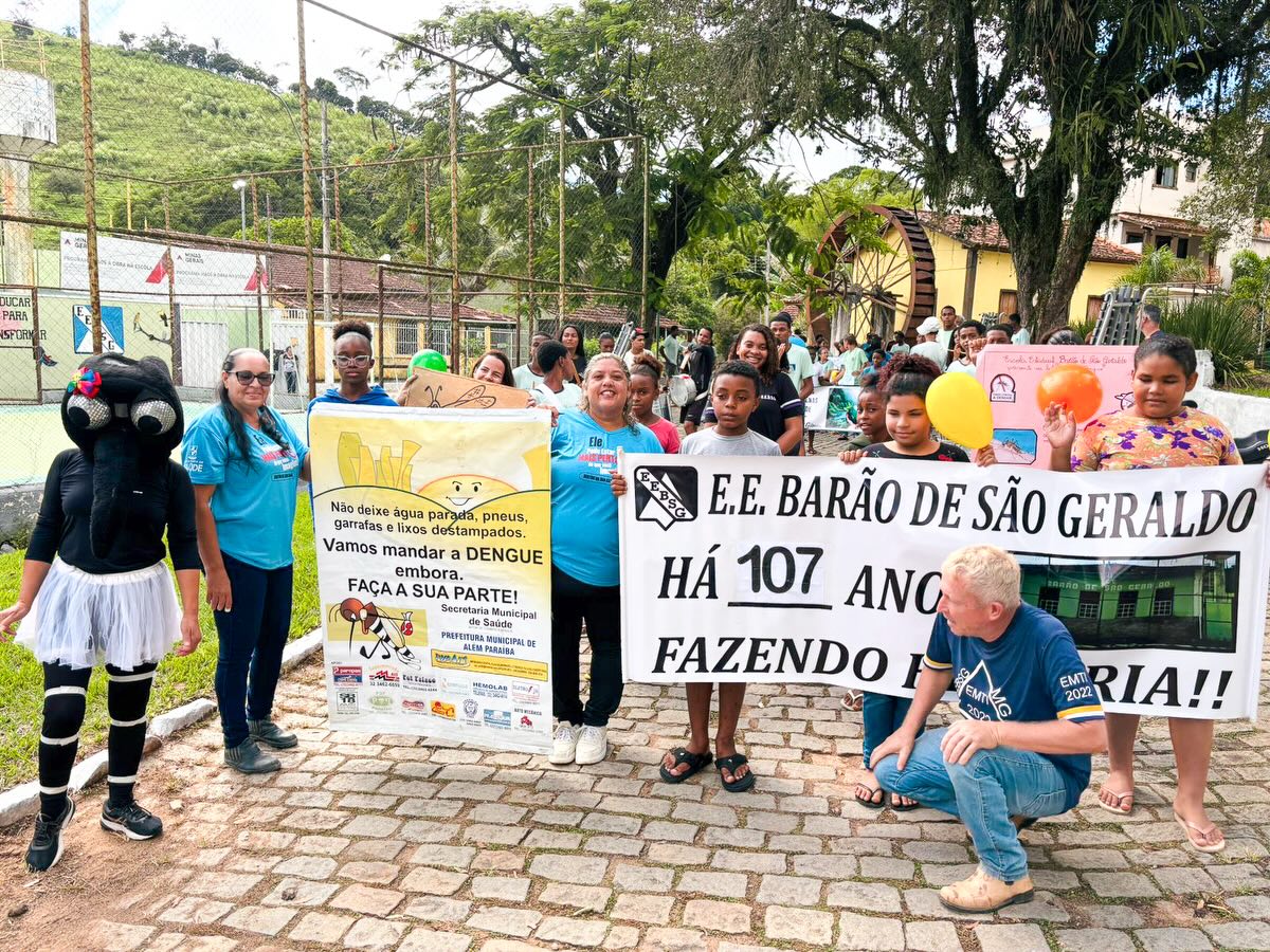 A Prefeitura Municipal, por meio das equipes de Endemias e Zoonoses, realizou hoje uma importante caminhada de conscientização, em parceria com as escolas do distrito. Além disso, ao longo de toda a semana, diversas ações educativas e preventivas têm sido realizadas junto à comunidade.

A iniciativa reforça o compromisso com a saúde pública, promovendo informação, prevenção e o engajamento coletivo no enfrentamento às doenças. A participação ativa dos estudantes, profissionais e moradores mostra que, juntos, podemos construir um ambiente mais seguro e saudável para todos.

📅 Fique atento! A programação segue durante toda a semana no distrito. Participe, informe-se e faça parte desse movimento de cuidado e prevenção.