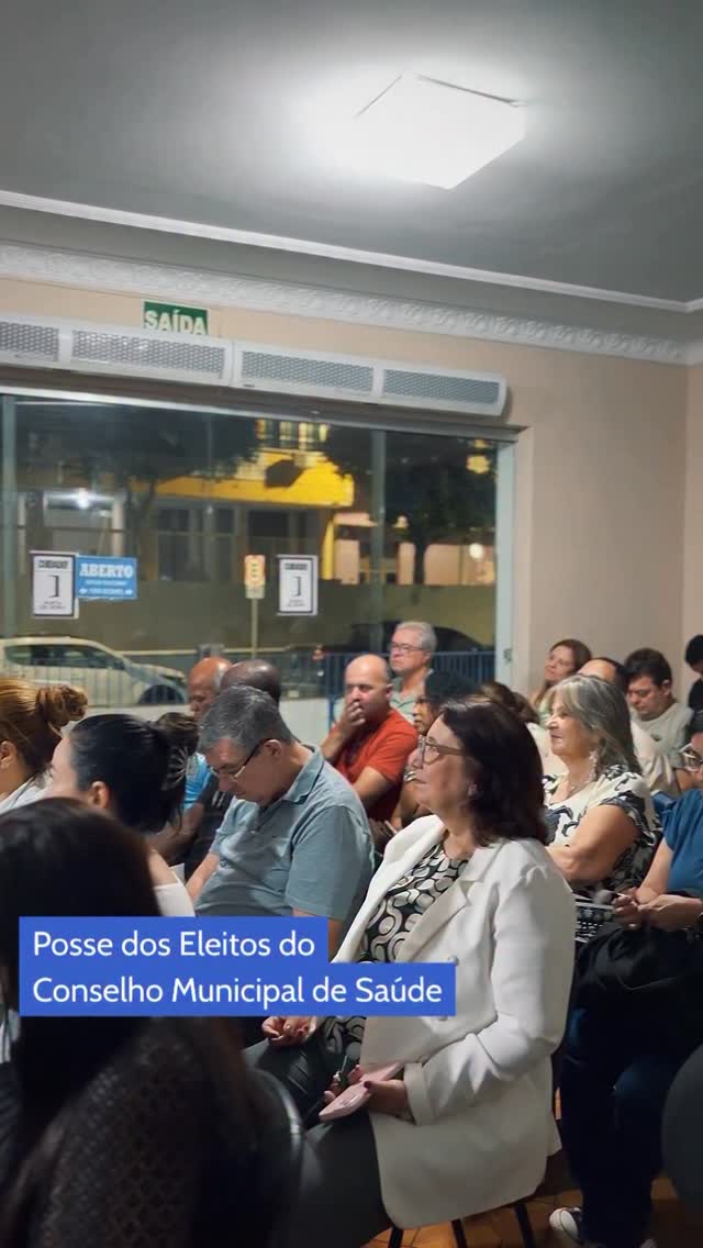 Foi realizada, no dia de ontem, a cerimônia de posse da nova Diretoria Executiva do Conselho Municipal de Saúde, eleita para o biênio 2026/2028.

O Conselho desempenha papel fundamental no acompanhamento, fiscalização e proposição de políticas públicas de saúde, fortalecendo a participação social e contribuindo para a melhoria contínua dos serviços prestados à população.

A nova composição da Diretoria Executiva ficou definida da seguinte forma:

Presidenta: Karla Cristina da Matta Faria
Vice-Presidente: Paulo Cezar Santos
Primeiro Secretário: Carlos Eduardo Gomes Senra
Segundo Secretário: Carlos Eduardo Júnior de Souza
Relações Públicas: Nilton Rodrigues Souza
Diretora de Comunicação: Damaris da Cruz Vieira Monteiro

A Administração Municipal deseja uma gestão produtiva e comprometida, pautada pelo diálogo, transparência e pelo fortalecimento das ações em prol da saúde pública no município.
