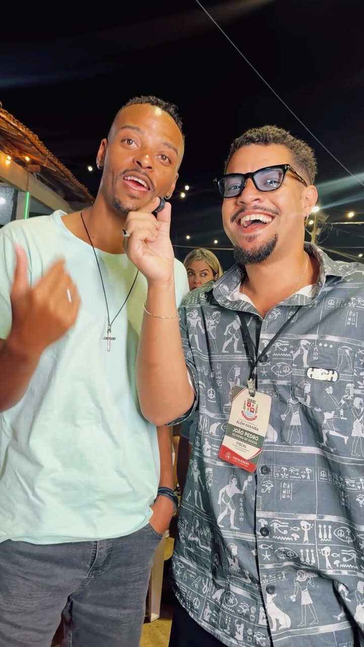 Hoje é o último dia de festa! 🔥
E pra fechar com chave de ouro, quem sobe ao palco é a dupla sertaneja Guilherme e Benuto! 
Fomos até o público saber qual é a expectativa para essa noite... e o clima já está contagiante!

Prepare-se, porque hoje promete ser inesquecível!