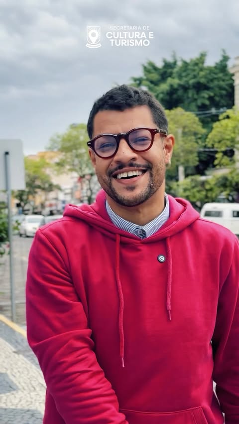 De 26 a 28 de setembro, Além Paraíba para pra festejar seus 143 anos com muita música boa e clima de festa! A 2ª edição do Festival Trem Bão promete agitar o final de semana com diversas atrações.

Essa celebração é feita com quem faz a nossa cidade acontecer: os empreendedores da gastronomia local, que vão mostrar o melhor da nossa culinária e movimentar a economia de Além Paraíba. 🍽️🎶

Vem valorizar quem empreende aqui e celebrar tudo que a nossa cidade tem de melhor!

Assista ao vídeo e confira mais detalhes dessa programação imperdível!

#festivaltrembão #alémparaíba #culturaeturismo #143anosdealémparaíba